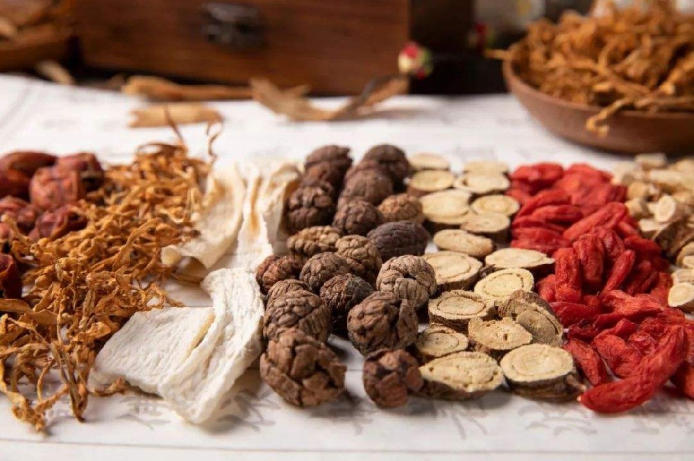 Naisida奈斯達(dá)高溫烘干機(jī)在中藥材行業(yè)的烘干應(yīng)用